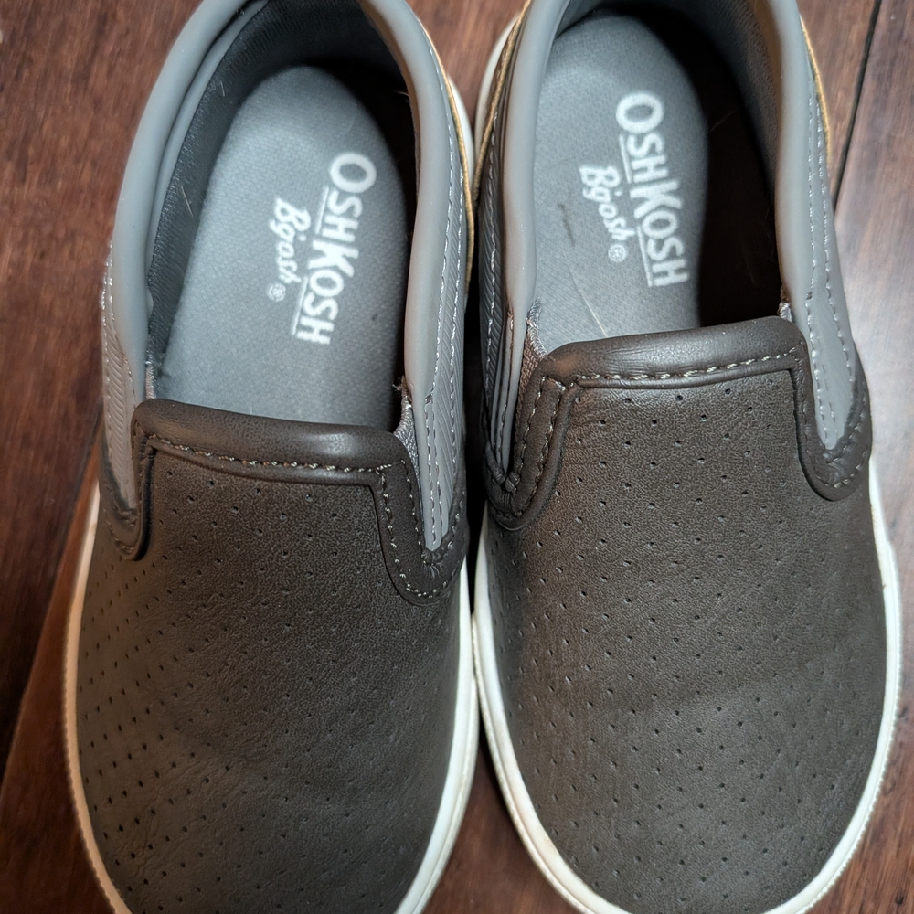 OshKosh B'gosh Gray Slip-On Shoes
